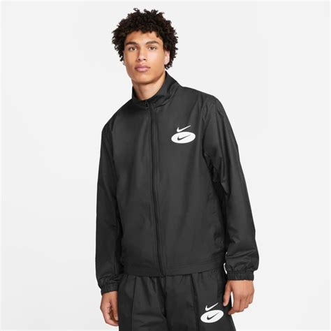 herren übergangsjacke swoosh woven in schwarz nike